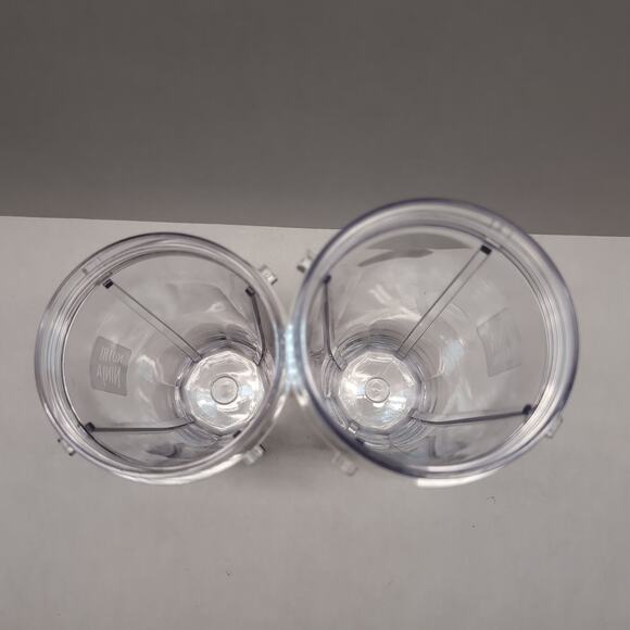Lot of 2 Nutri Ninja Replacement Blender Cups 24oz and 32oz With Sip & Seal Lids - Picture 7 of 8